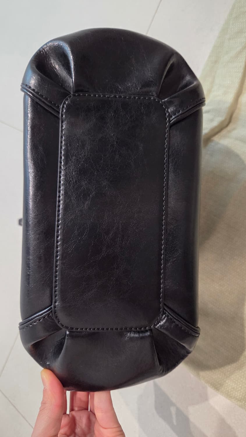 루에브르 삭드 솔티 버켓백 블랙 상품이미지10