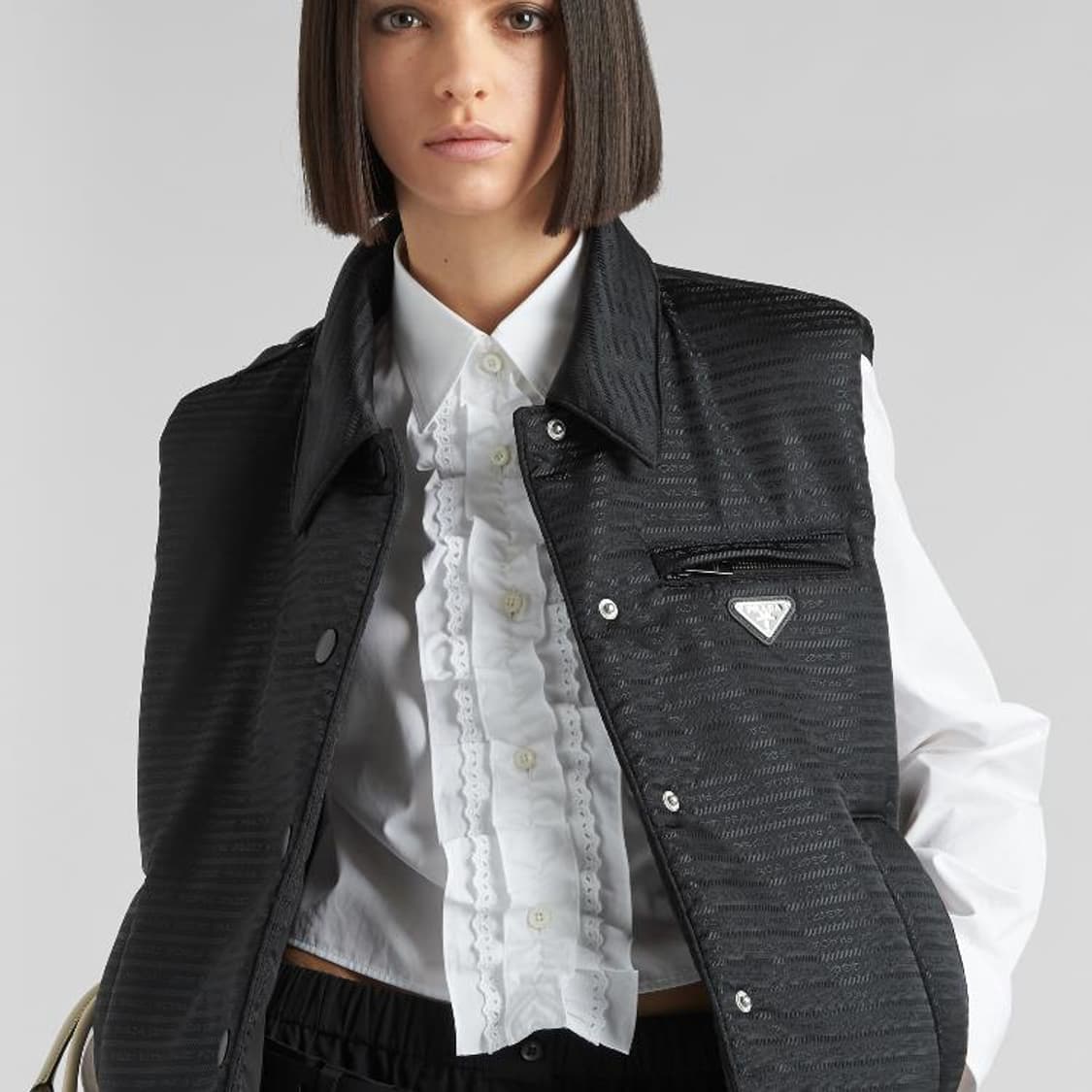 프라다 여자 패딩 리나일론 베스트 블랙 상품이미지3