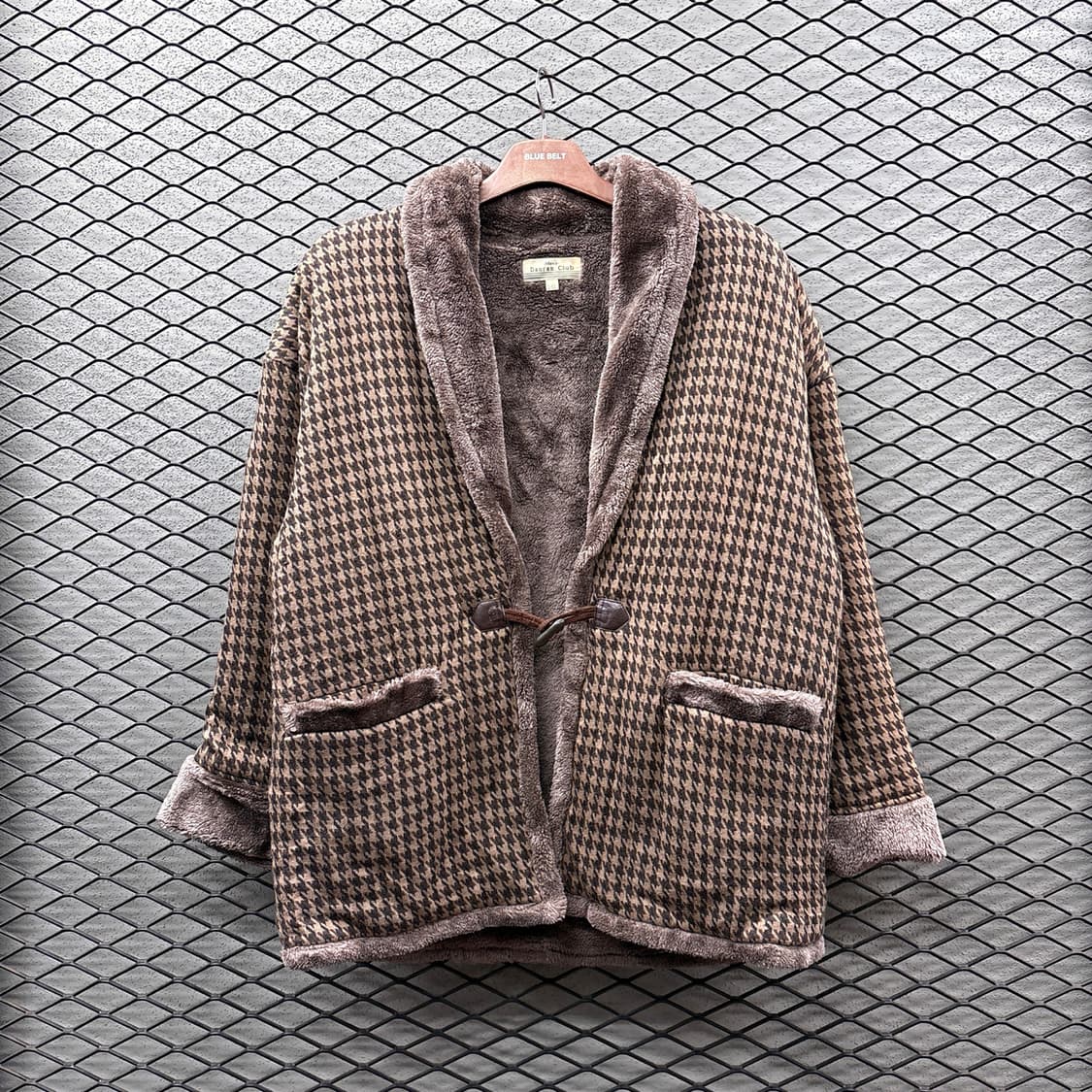 JPN VINTAGE 하운드투스 퍼 하오리자켓 우드 토글 디테일 브라운 상품이미지2