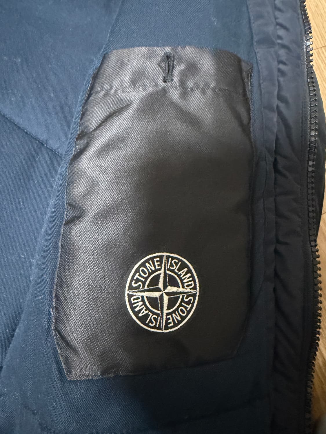 스톤아일랜드 마이크로랩스 프리마로프트 패딩 자켓 M사이즈 상품이미지4