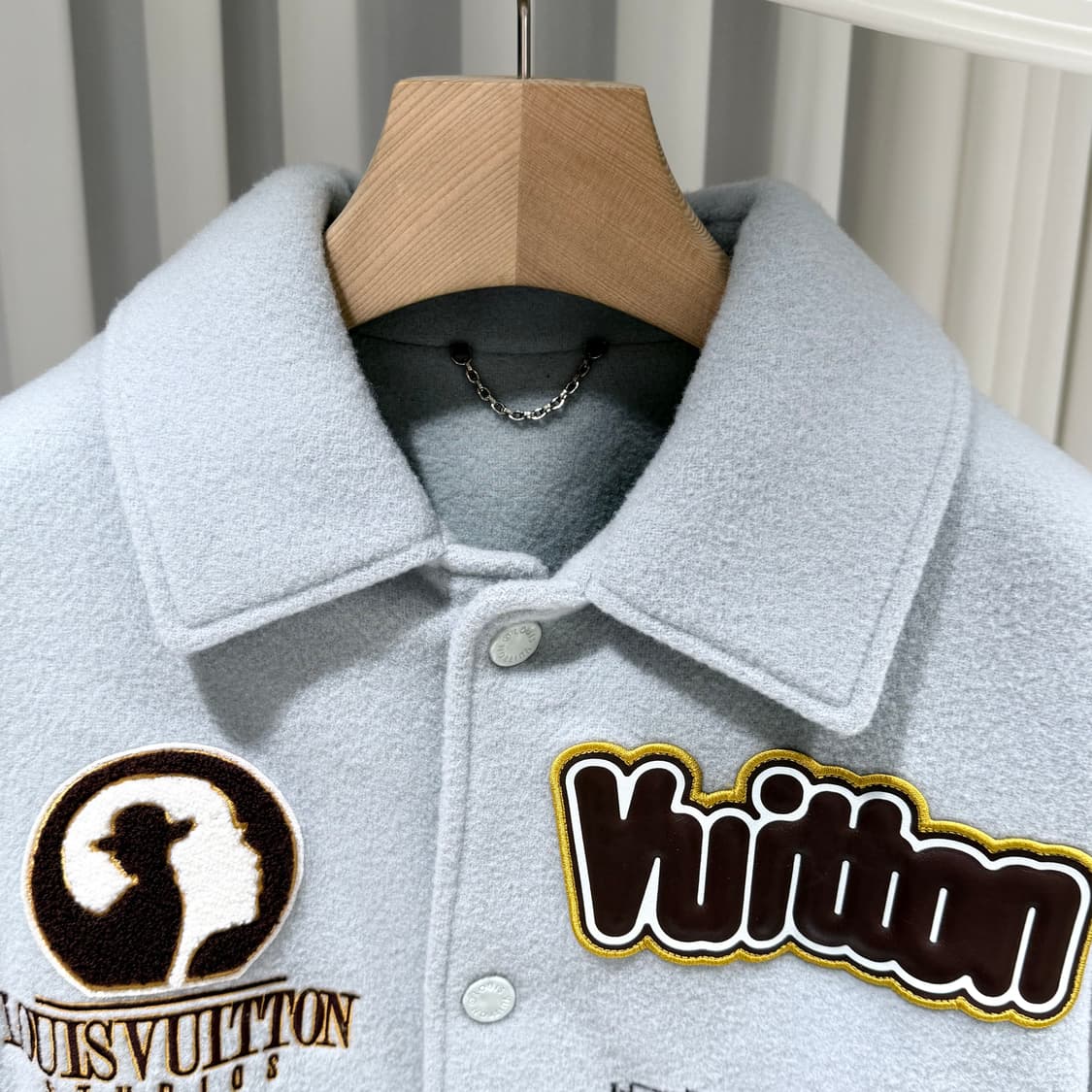 52 / 루이비통 멀티패치 키드슈퍼 아쿠아레더 바시티 상품이미지4