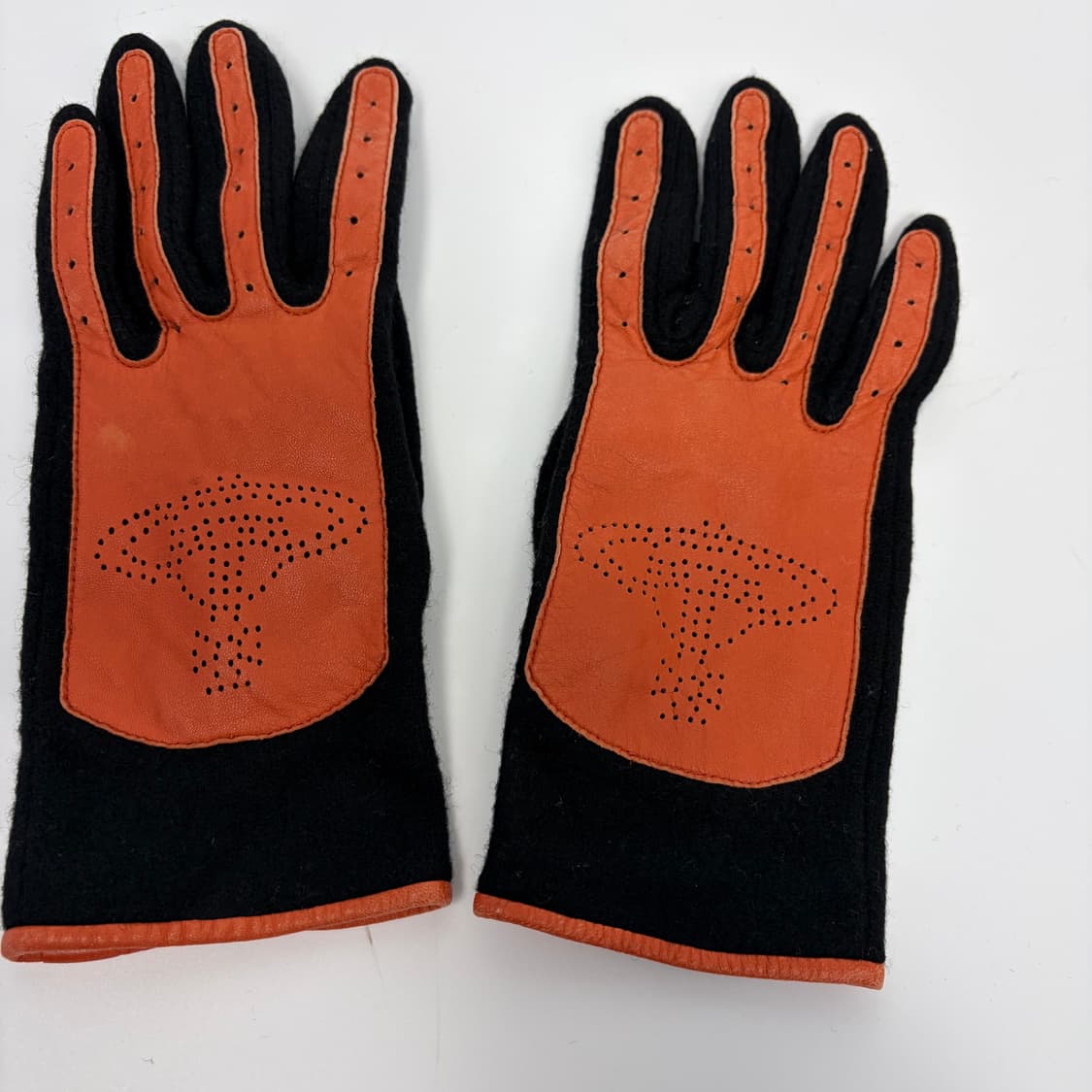 비비안웨스트우드 오브 장갑 상품이미지3