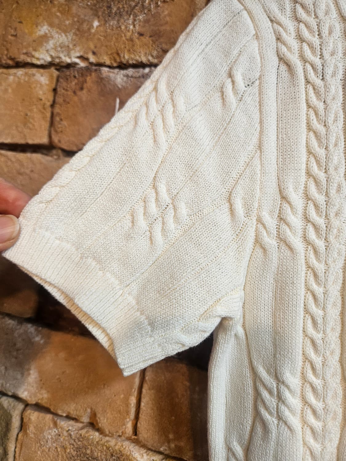 상태최상)키르시 체리 자수 케이블 니트 아이보리 상품이미지4