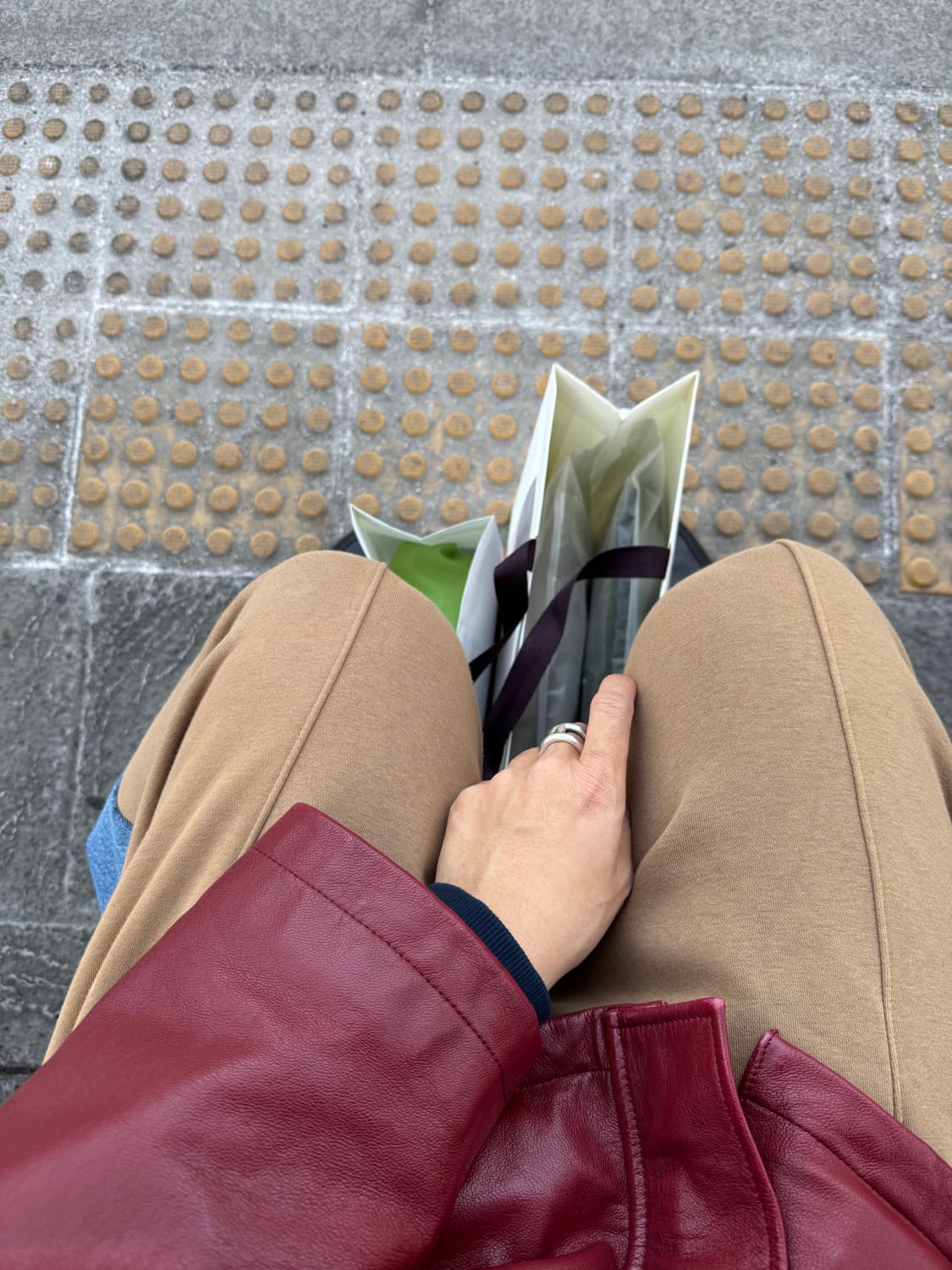 슈프림 24FW 스크립트 티셔츠 카디널 상품이미지2