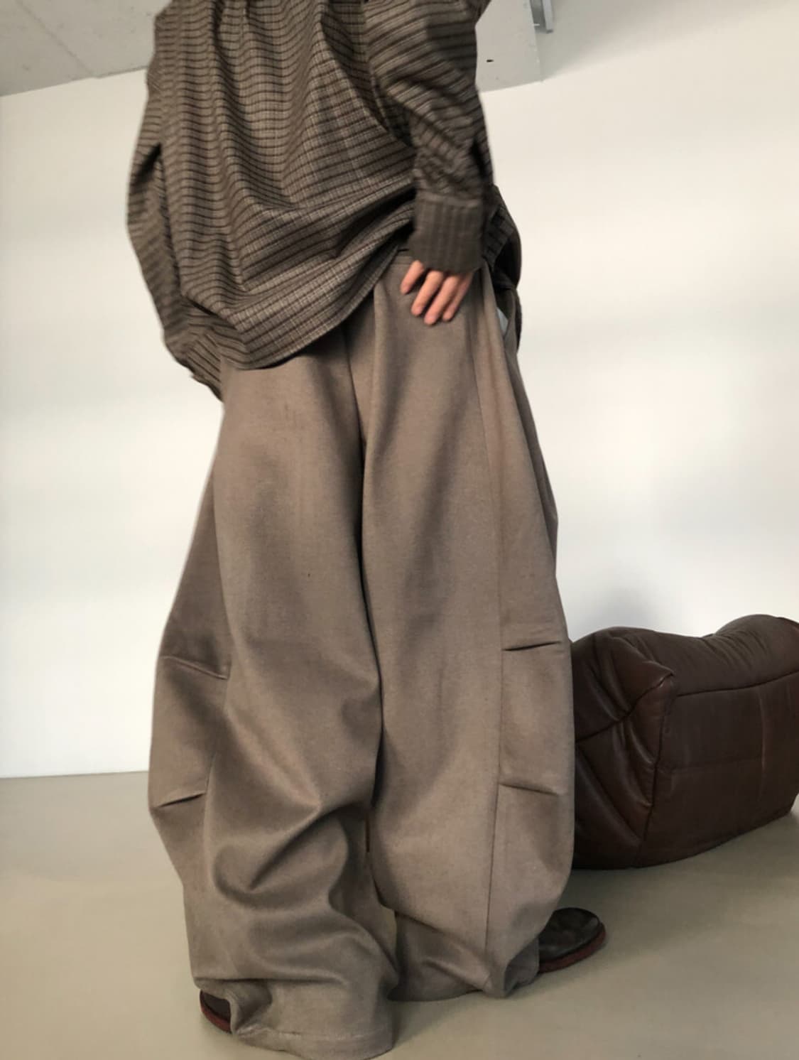 뉴치프시크 시티 베럴 레그 팬츠 블랙 상품이미지1