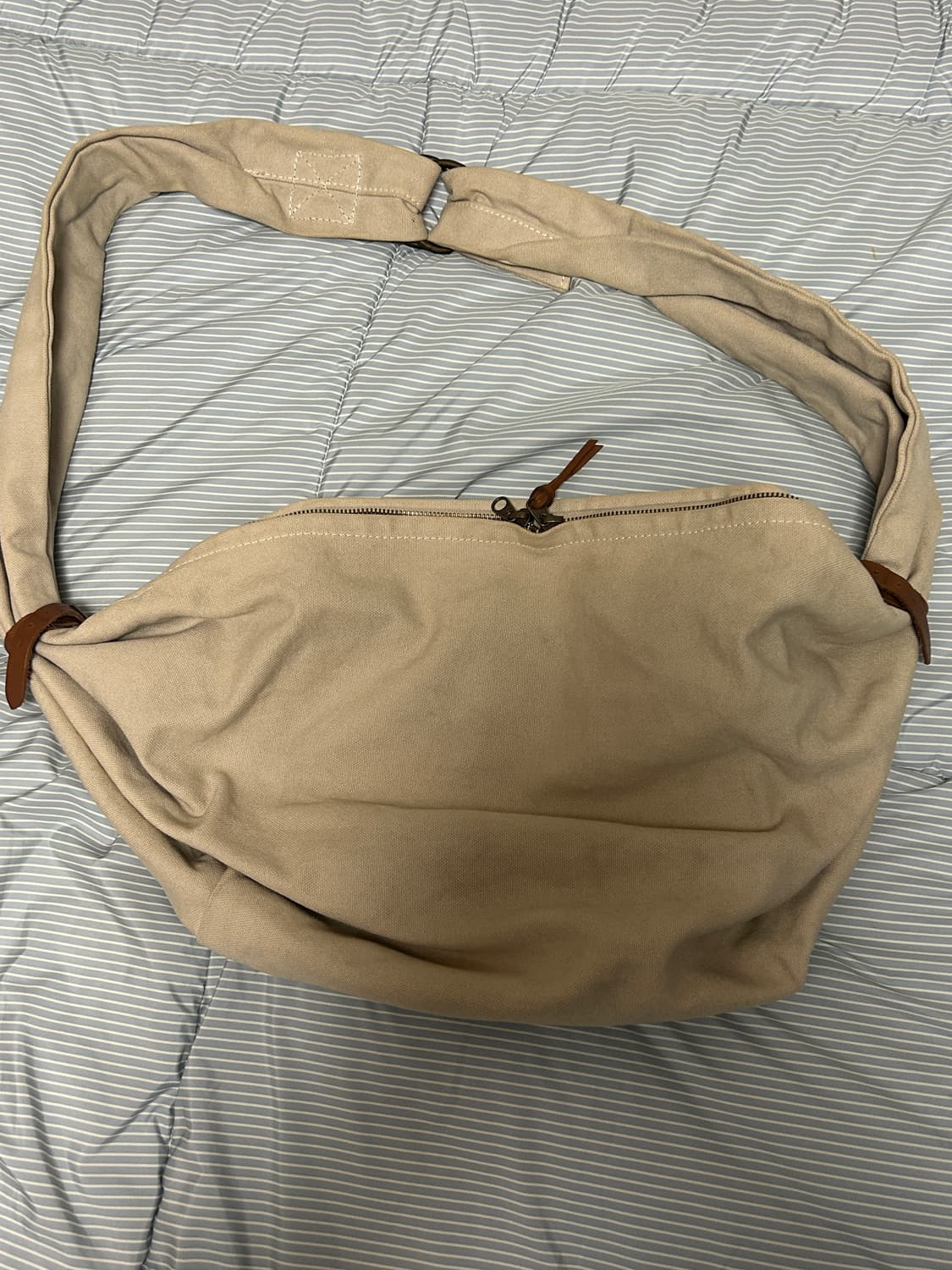 캐피탈 호버백 카나리 상품이미지1