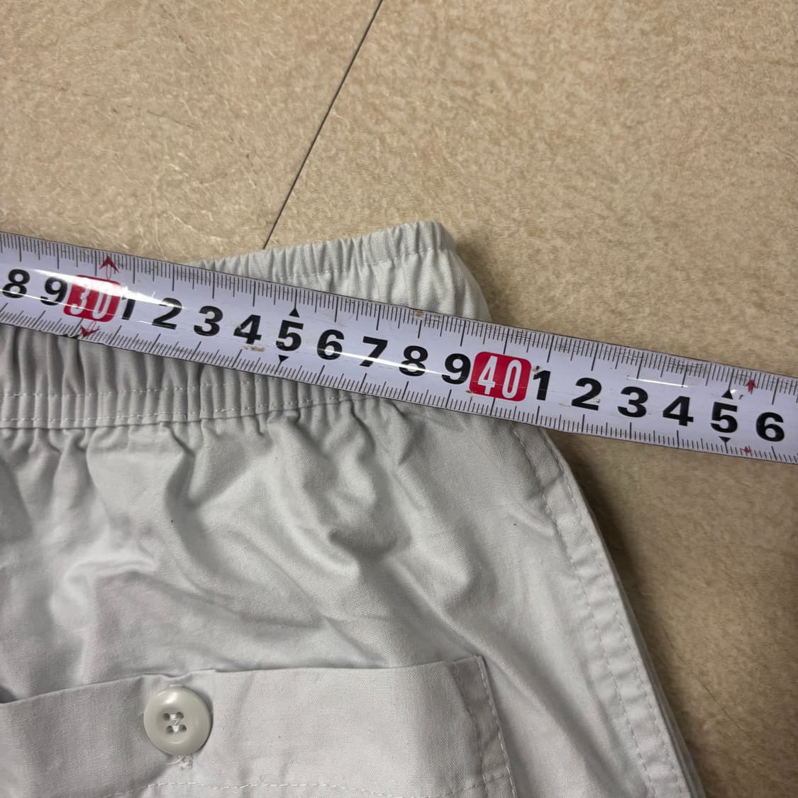 나이키 오버사이즈드 시멘트 컬러 하프팬츠 상품이미지6