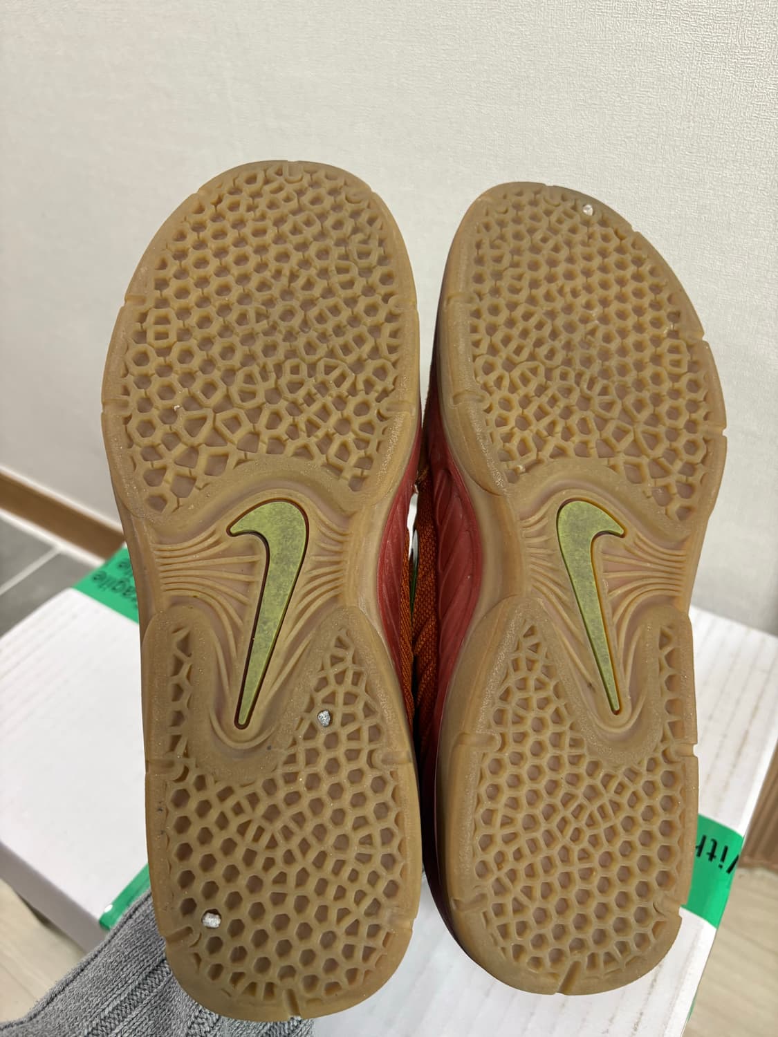 나이키 버터브레 벽돌색 상품이미지4