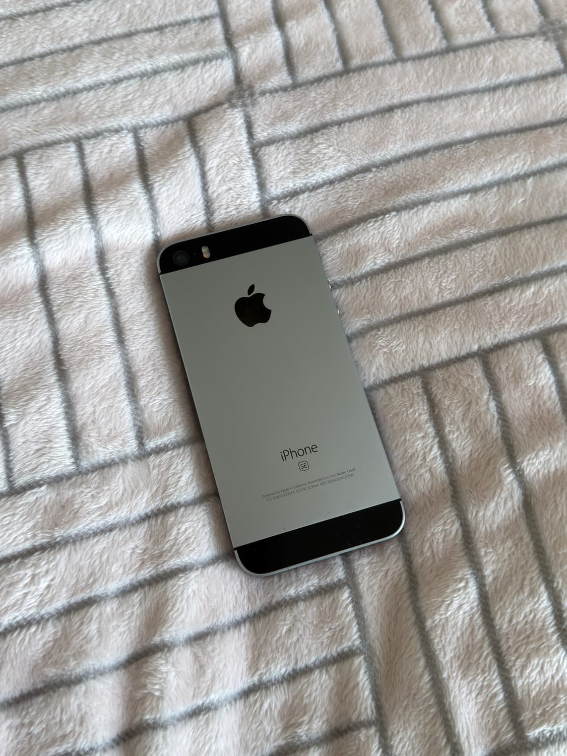 [s급] 아이폰 se1 스페이스 그레이 64GB 배터리 효율 100% 상품이미지2