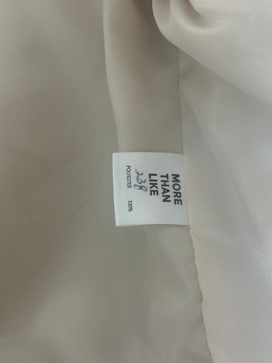 모어댄라이크 베이지 소프트 퍼자켓 상품이미지5