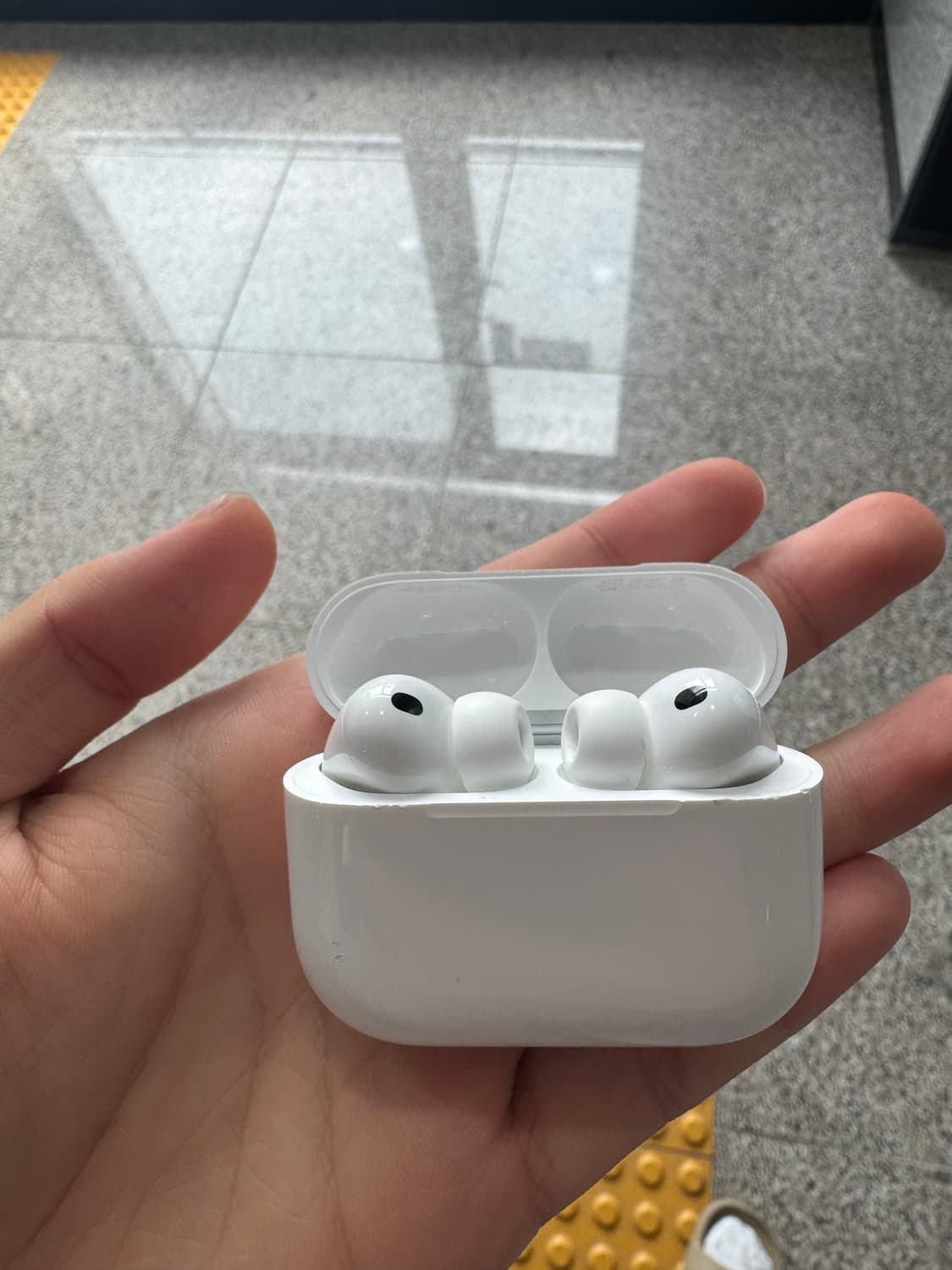 산지 5일된 에어팟 프로 3 급처 상품이미지1