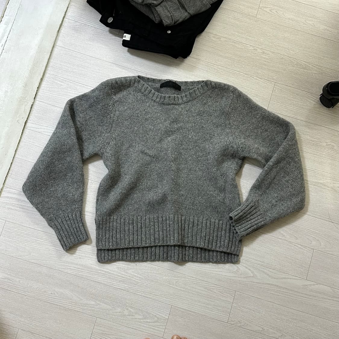 그레이 니트 상품이미지1