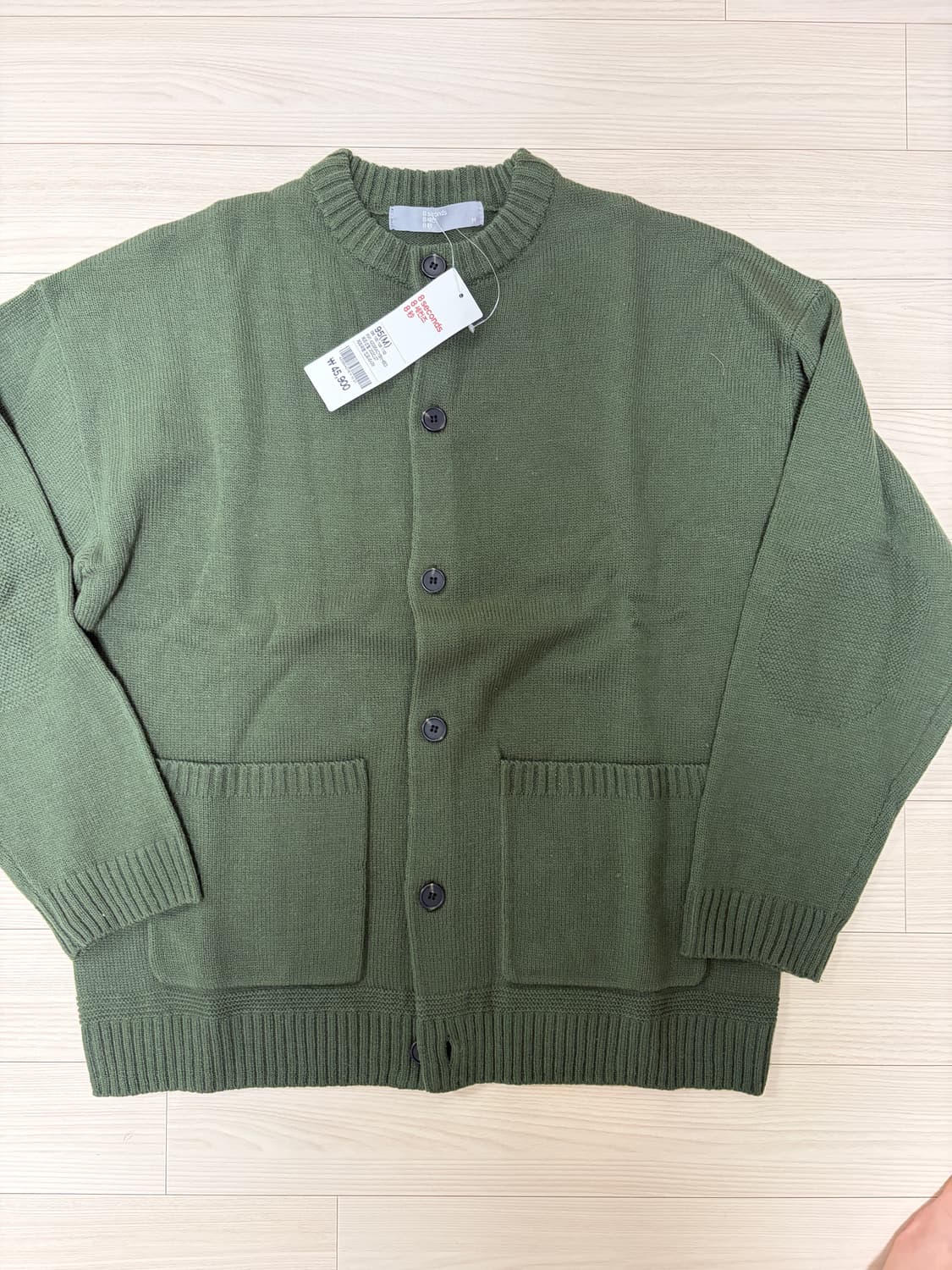 에잇세컨즈 카키 라운드넥 니트 집업 상품이미지1