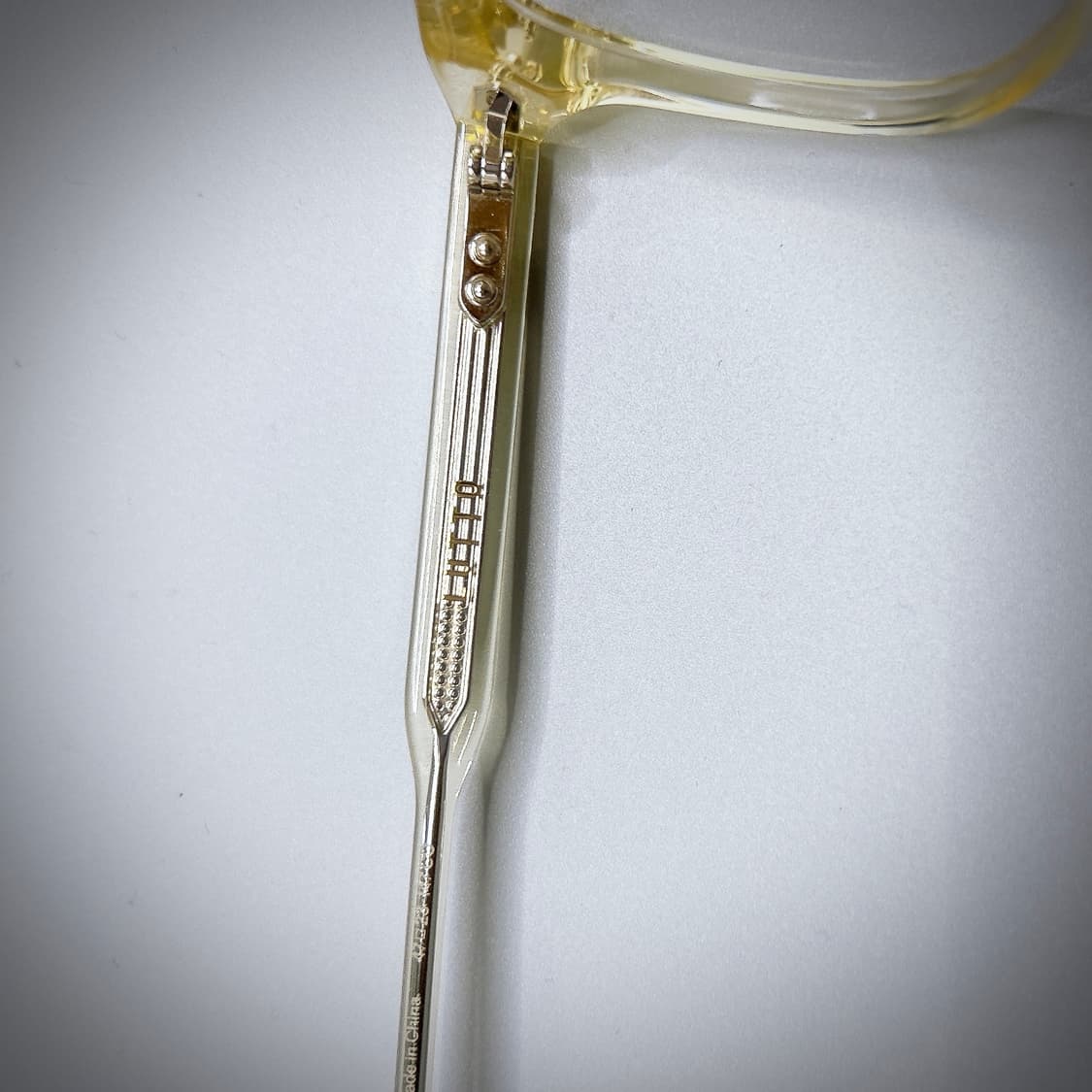 젠틀몬스터 베스트셀러  루토 C2 클리어  상품이미지8