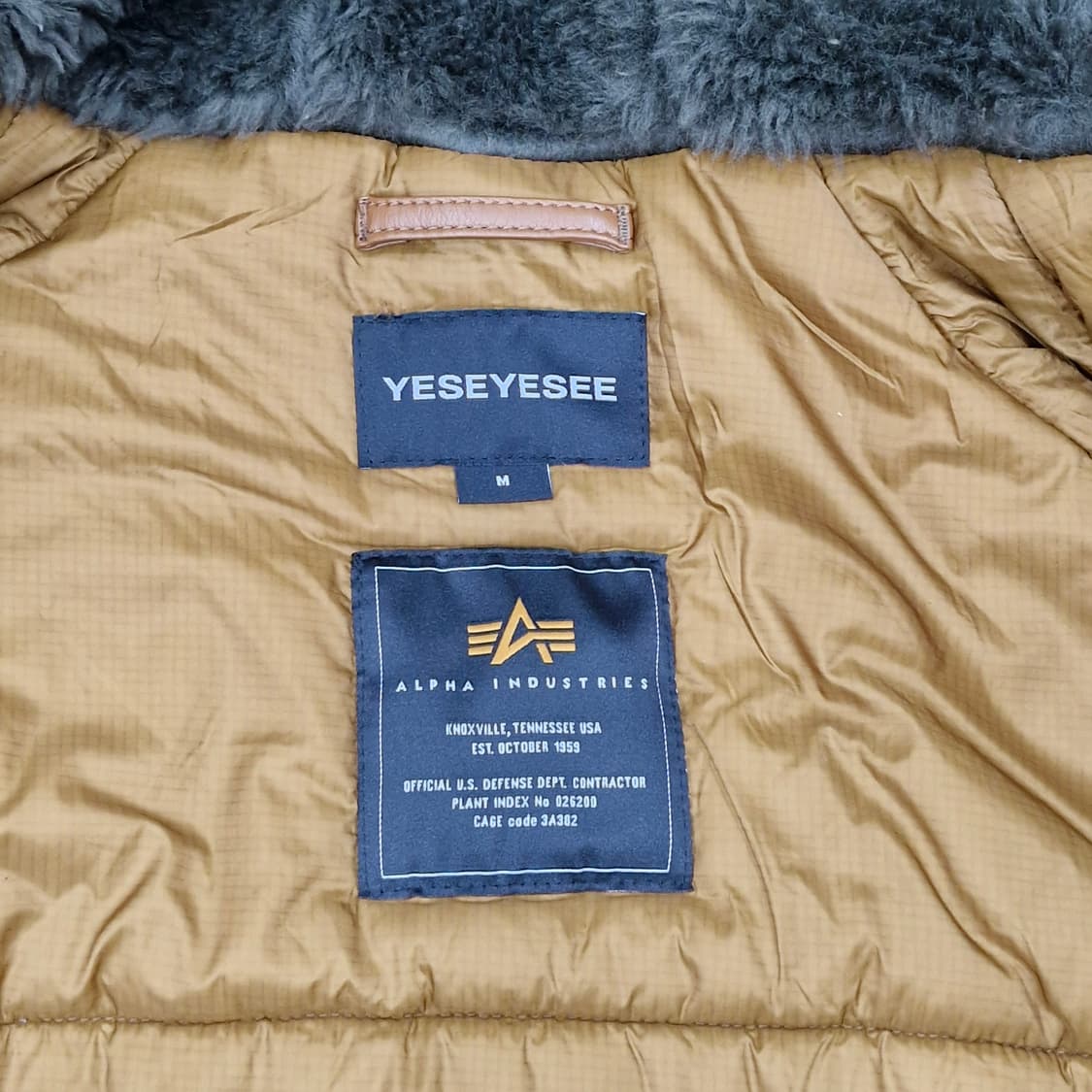 예스아이씨x알파인더스트리 콜라보 n-3b 상품이미지5