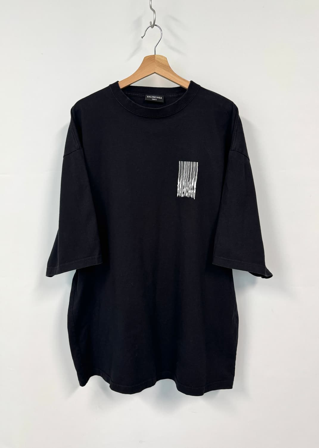 BALENCIAGA 발렌시아가 바코드 로고 오버사이즈 티셔츠 M 상품이미지1