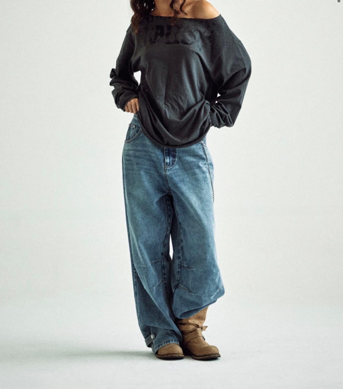 LOOSE FIT UNBALANCE LS TEE(W) CHARCOAL 상품이미지2