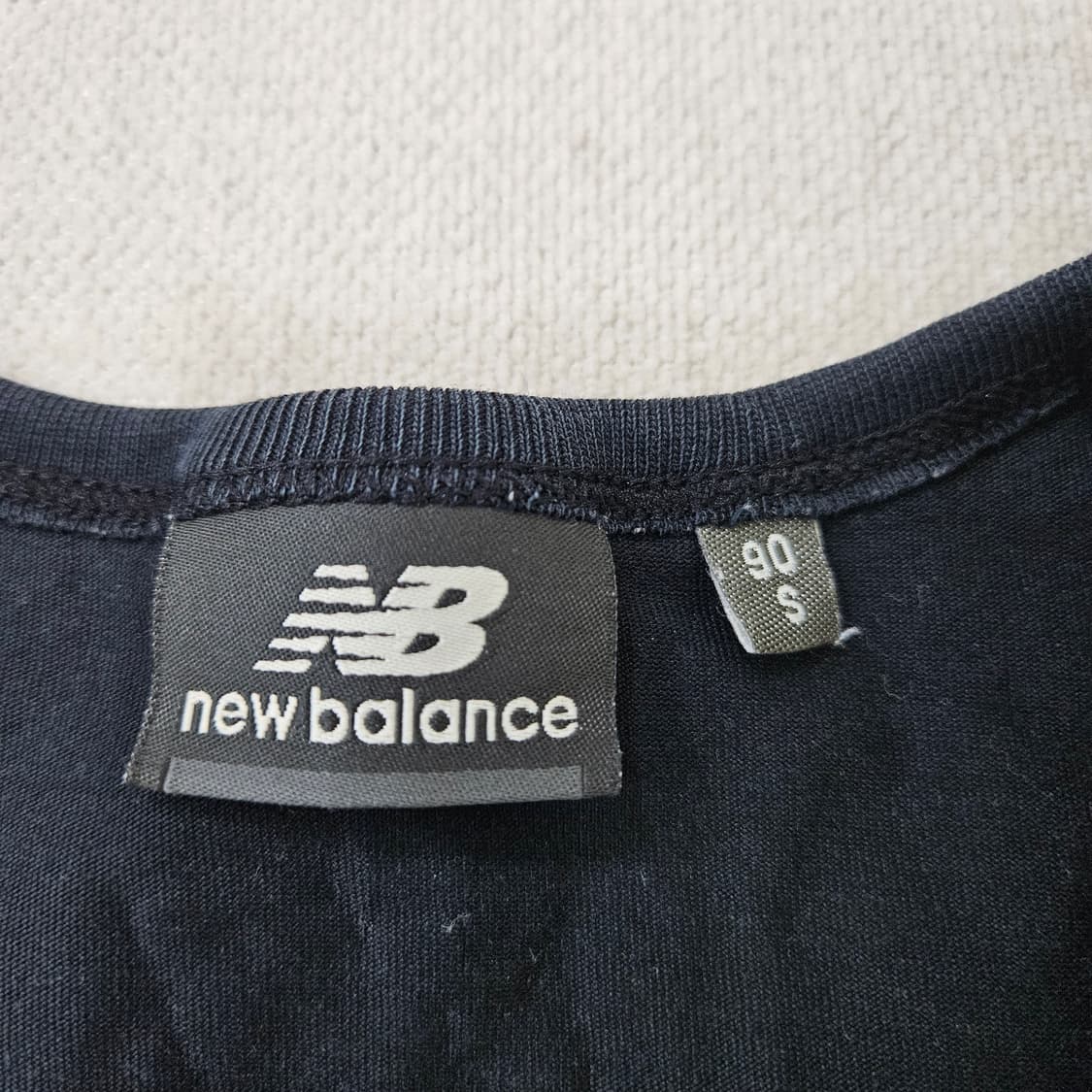 S 뉴발란스 블랙 컬러 민소매 0323Y 상품이미지3