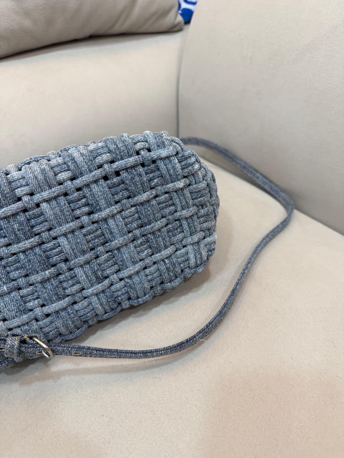 발렌시아가 비스트로 데님 XS 스트랩 토트백  상품이미지3