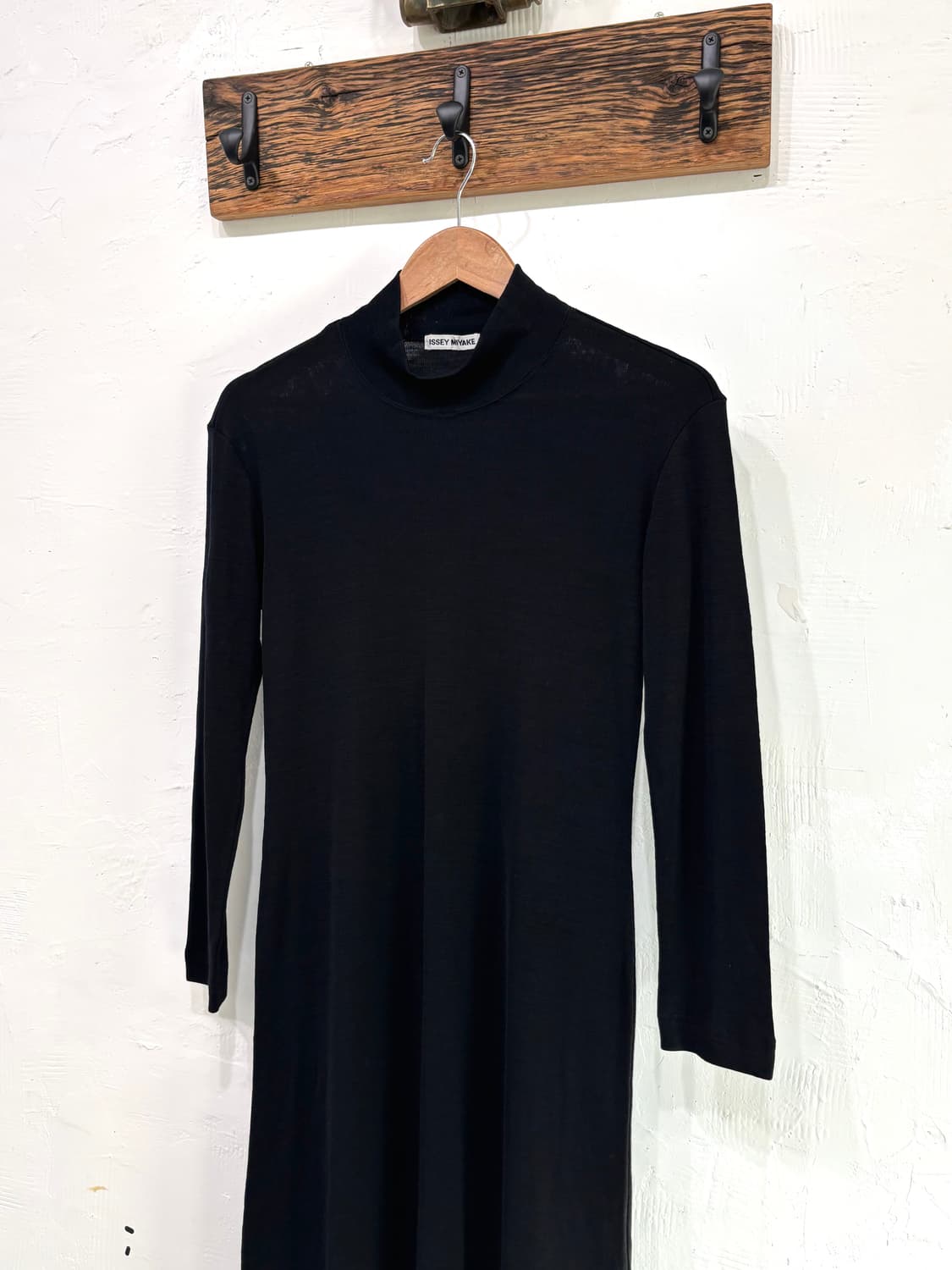 Issey Miyake 이세이미야케 블랙 모크넥 원피스 상품이미지5