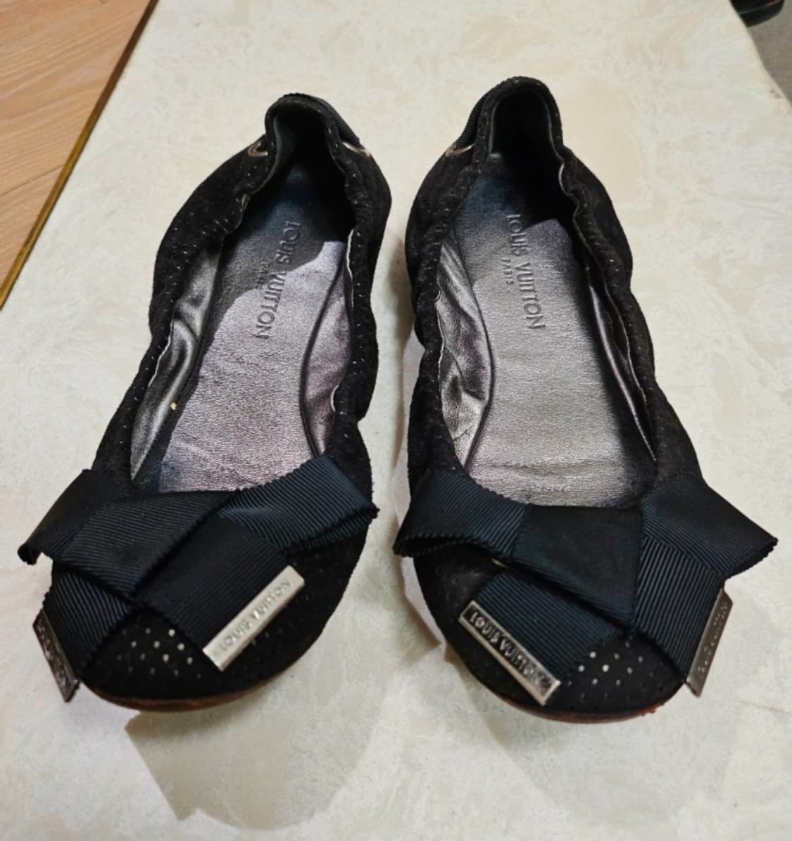 Louis Vuitton루이비통 스웨이드 밴딩 플Louis Vuit랫슈즈 상품이미지1