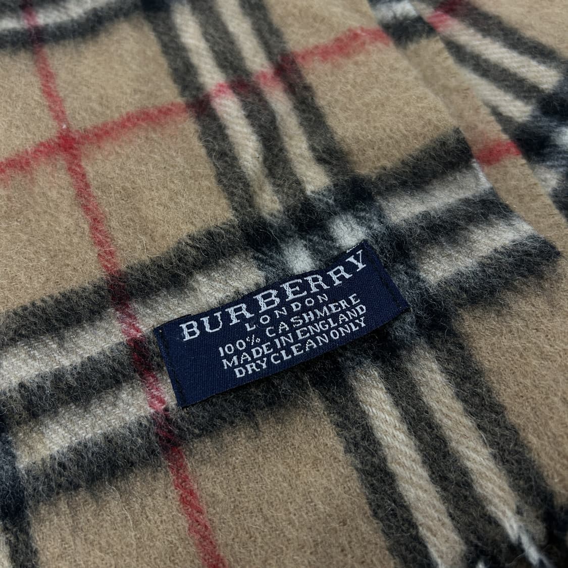 버버리 캐시미어 머플러 클래식 체크 상품이미지2