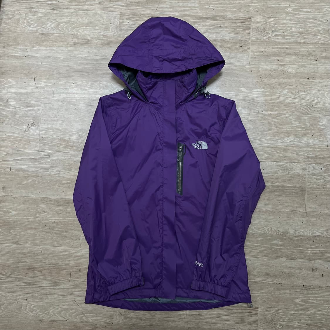 노스페이스 여성 고어텍스 바람막이 후드자켓 [퍼플] M/95 상품이미지1