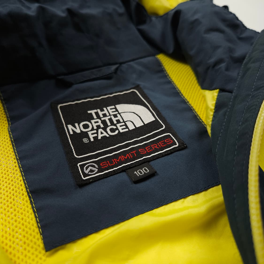 노스페이스 고어텍스 리플렉티브 배색 마운틴 자켓 (L)  상품이미지9