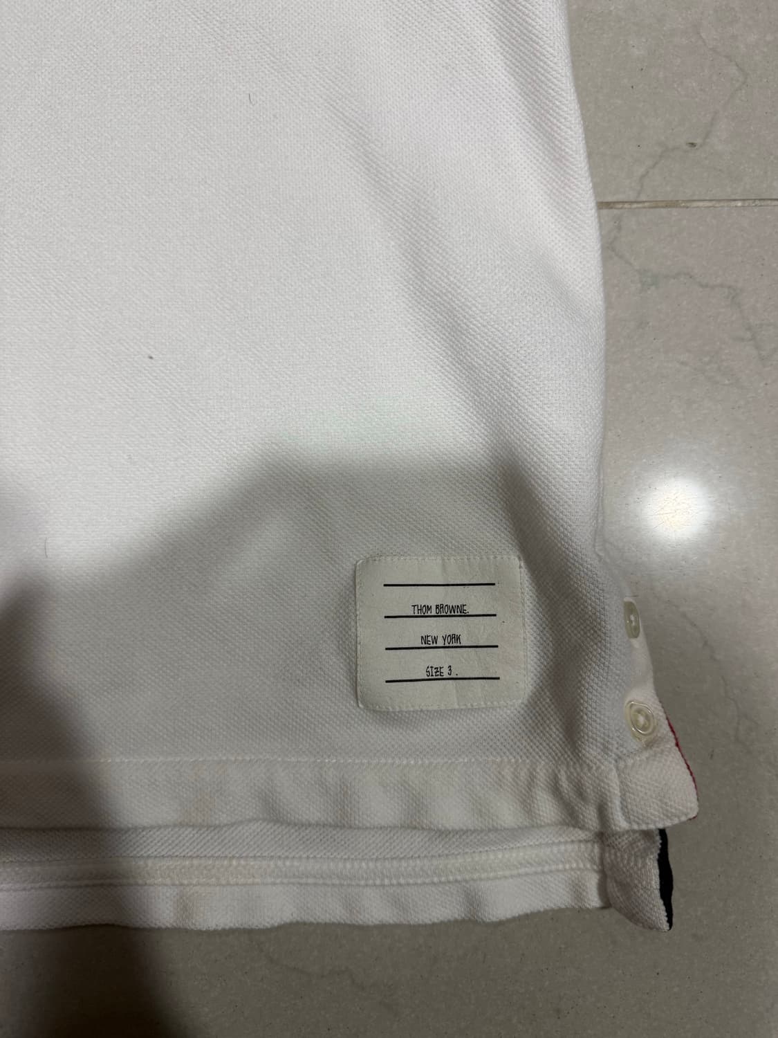 [당일출고,3사이즈] 톰브라운 백삼선 센터백 반팔 상품이미지4