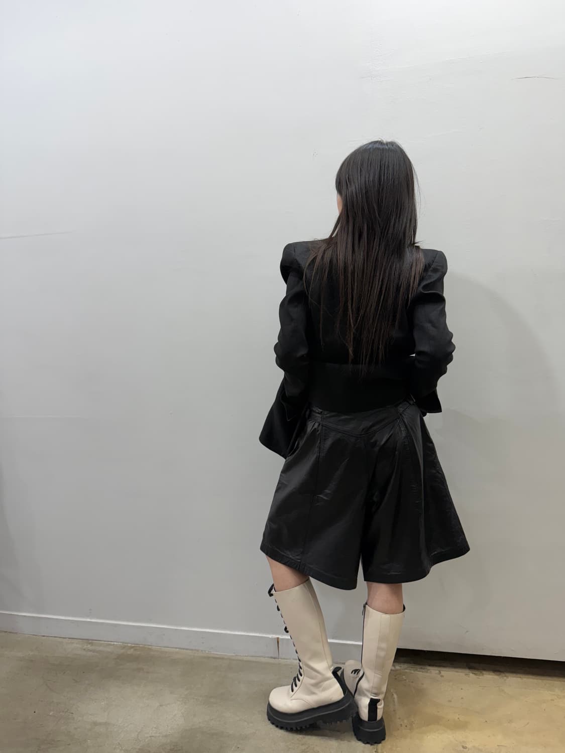 레더 디테일 와이드 숏팬츠 상품이미지9