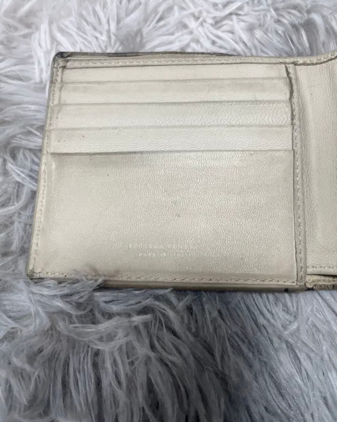 보테가베네타 인트레치아토 반지갑 판매합니다 상품이미지7