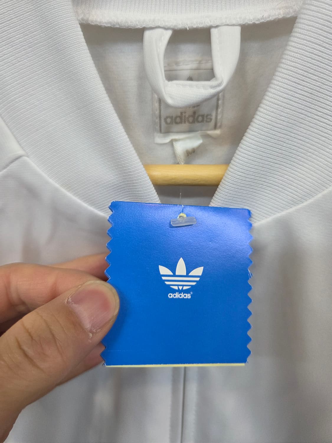 아디다스 빅트레포일 슈퍼스타 트랙탑 져지 화이트골드 m 상품이미지3