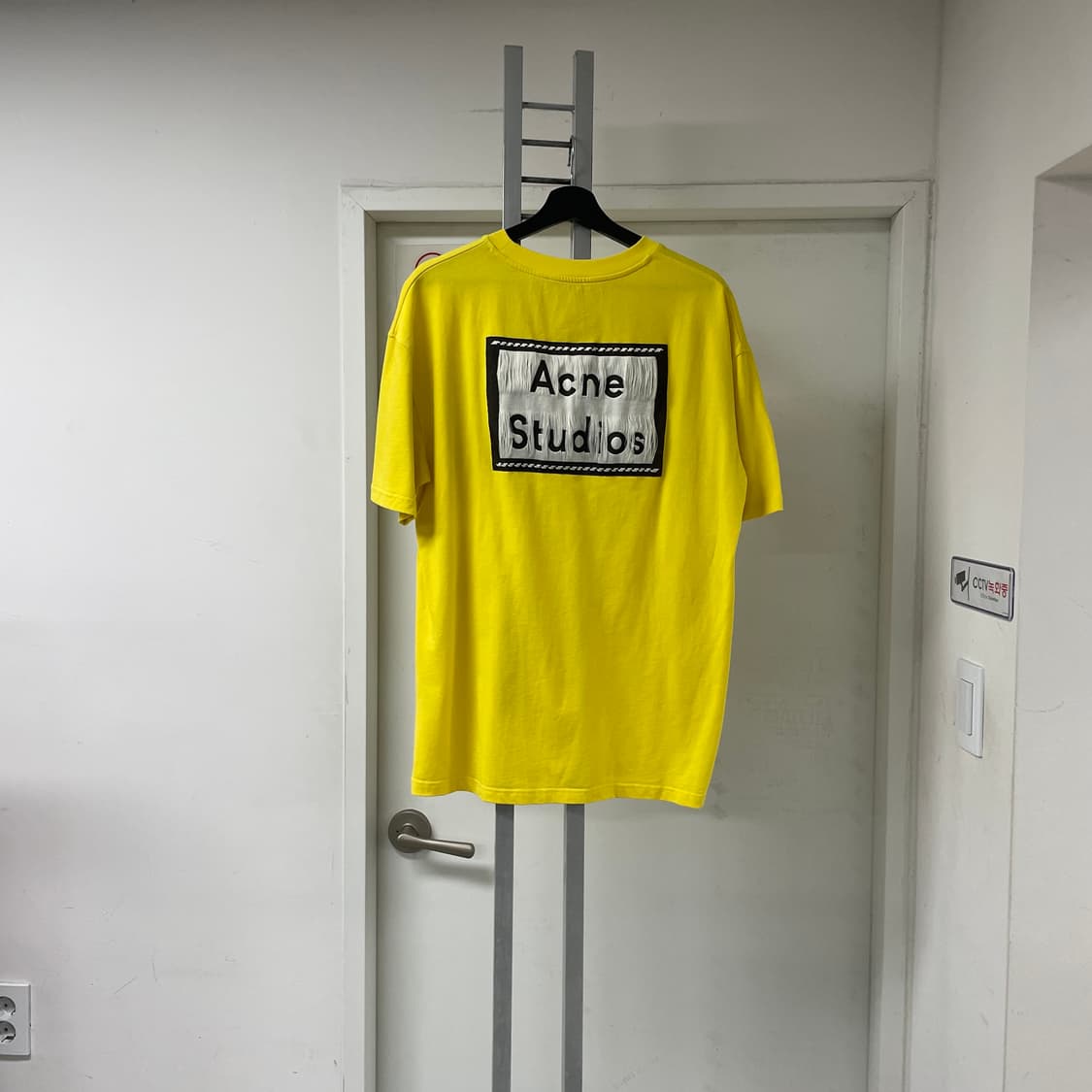 아크네스튜디오 빅로고 반팔 티셔츠 L  상품이미지4