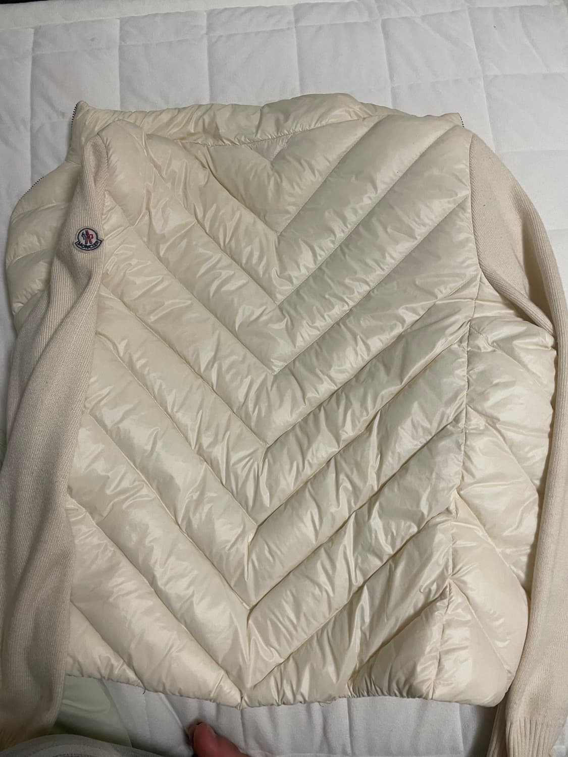 몽클레어 경량패딩 상품이미지4