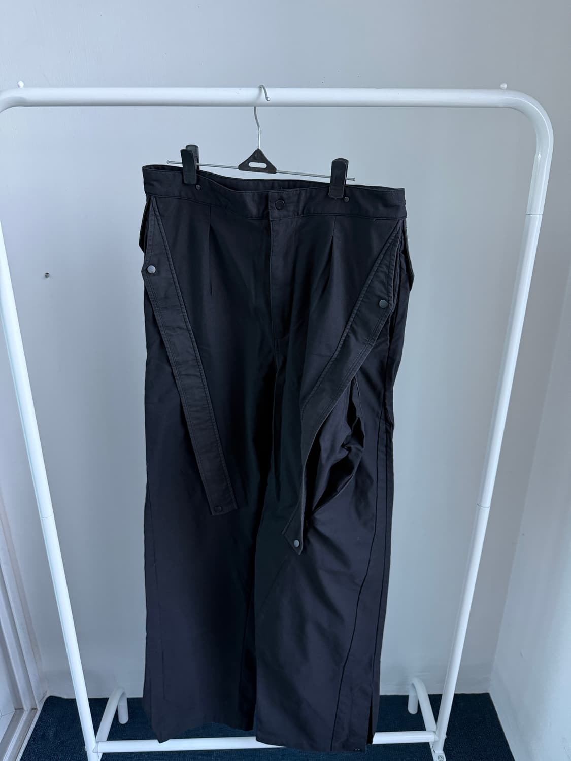 [1] aenrmous 22SS 테크니컬 팬츠 블랙 상품이미지4