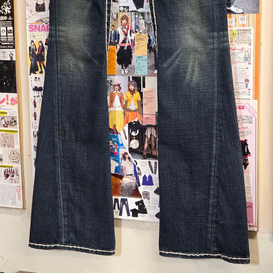 트루릴리전 USA 조이 슈퍼티 워싱 부츠컷 데님 팬츠 상품이미지7