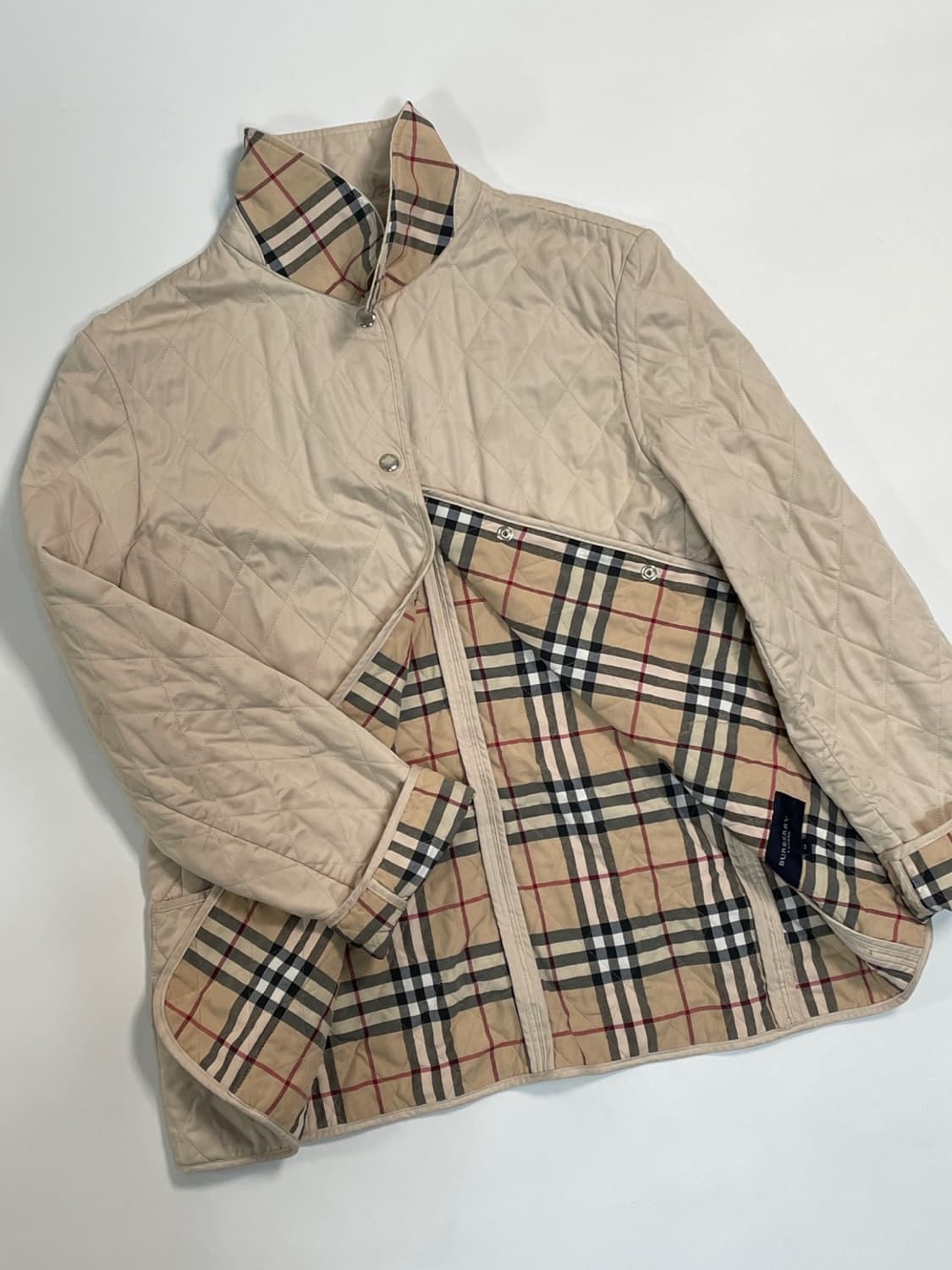 버버리 노바체크 퀼팅 자켓
 상품이미지4
