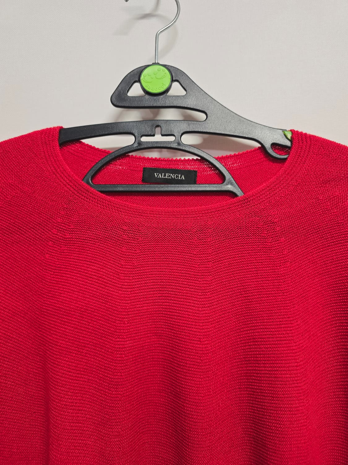 발렌시아 홀가먼트 빨간색 니트66 상품이미지2