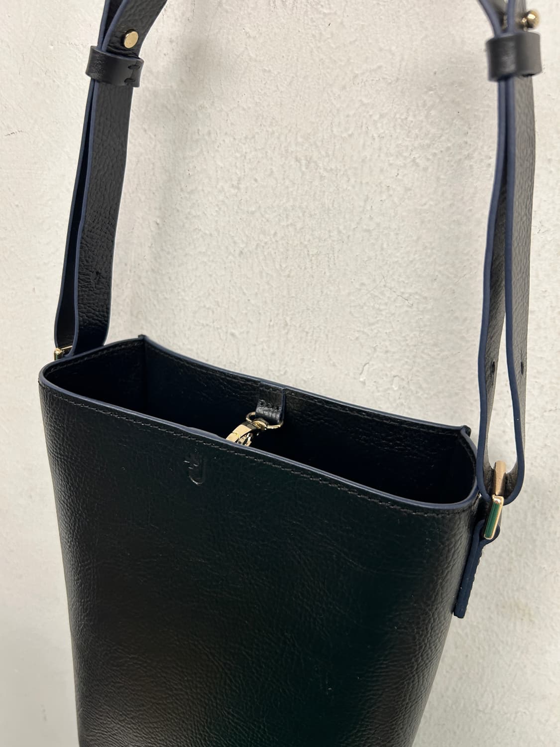 유니클로 질샌더 +J 숄더백 상품이미지2