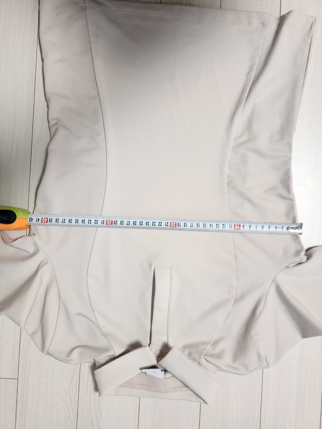 르꼬끄 여성 긴팔 카라 티셔츠 사이즈s

오염 하자없이 깨끗해요^^ 상품이미지7