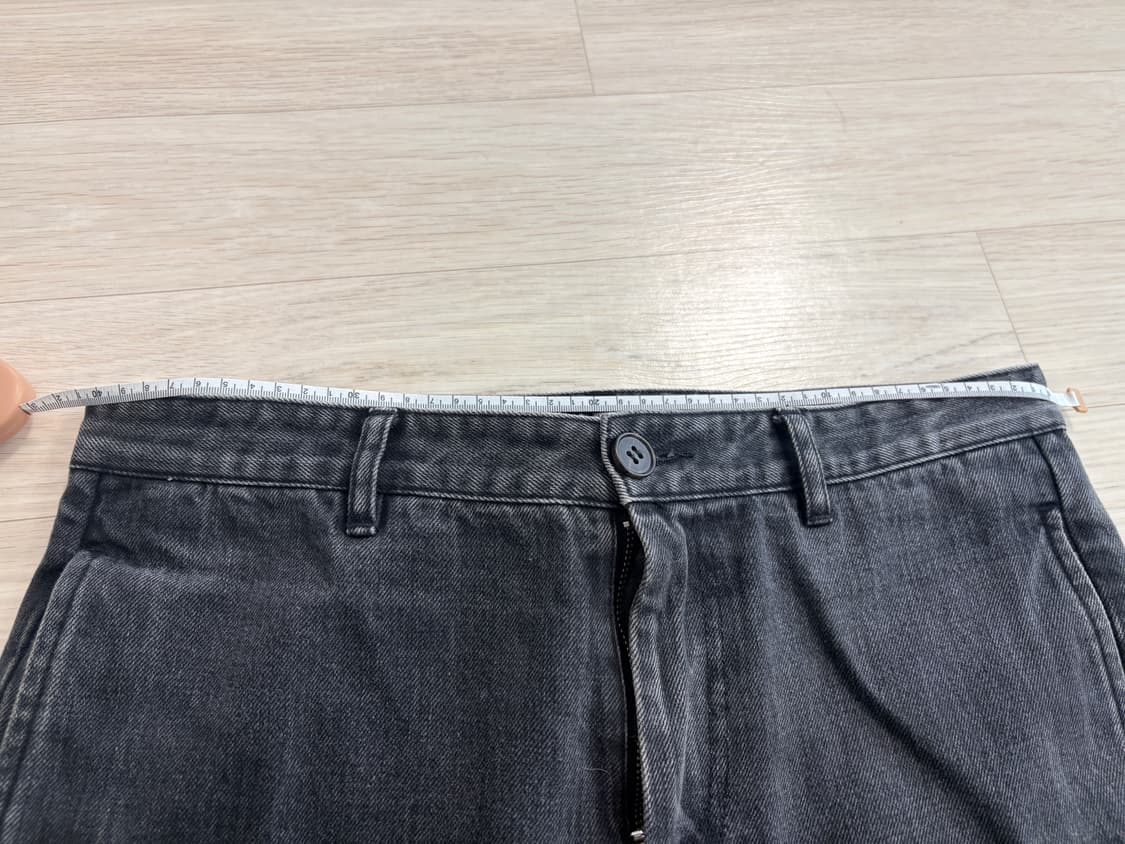 아페쎄 블랙진 팝니다. 상품이미지2