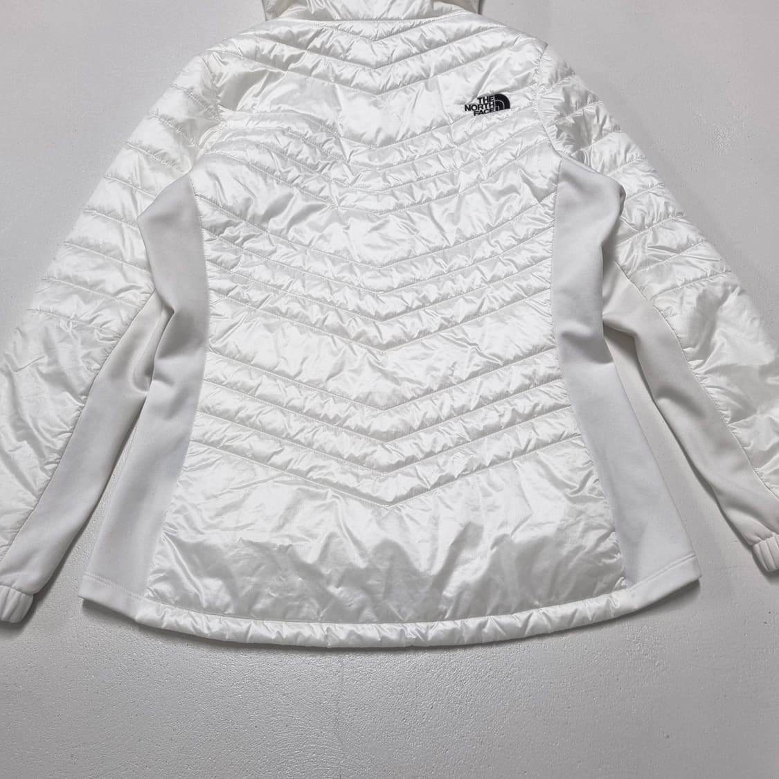 노스페이스 화이트 경량 패딩 - L     상품이미지8
