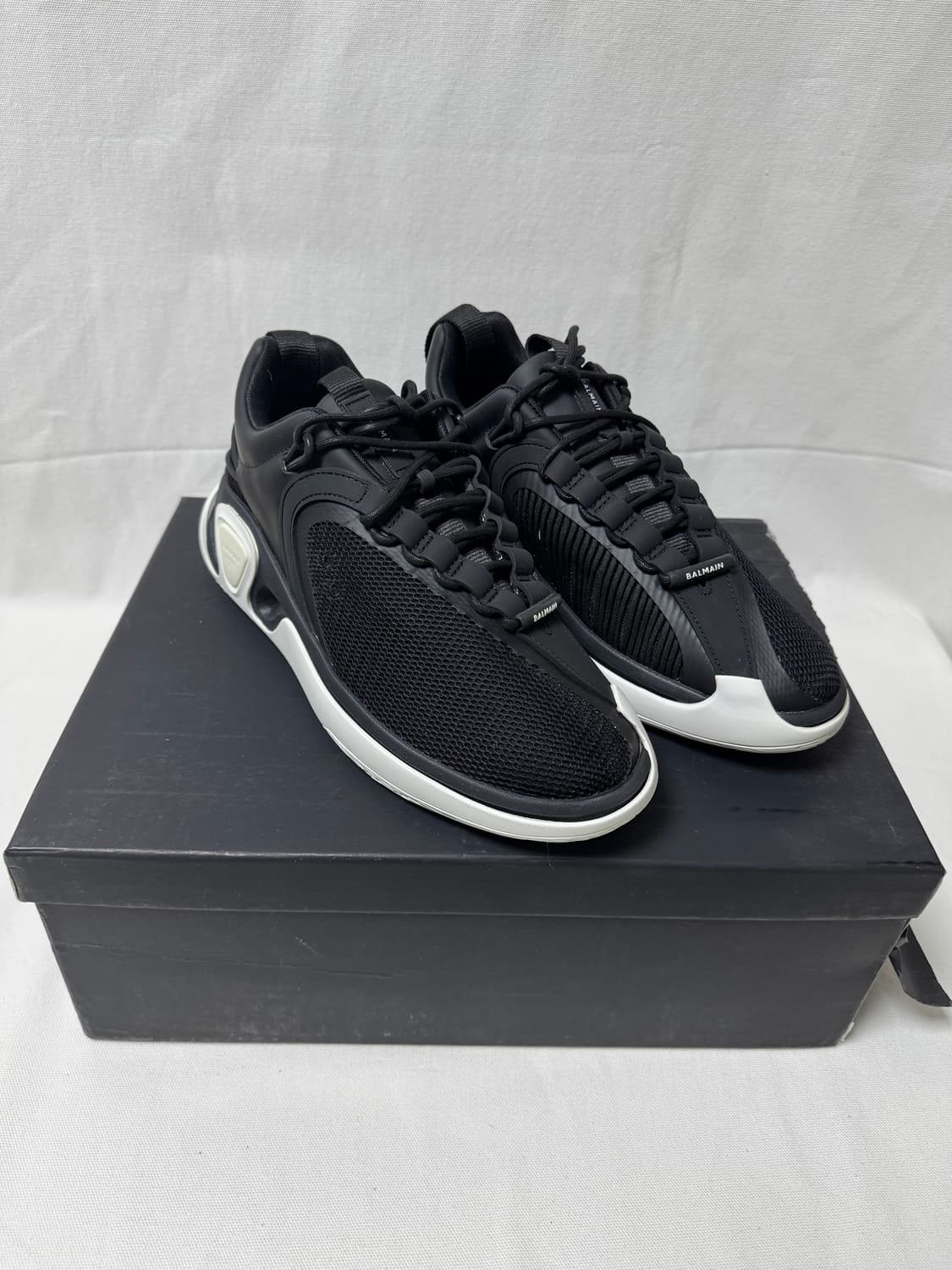 발망 B 로우탑 러너 남성 스니커즈 42 상품이미지1