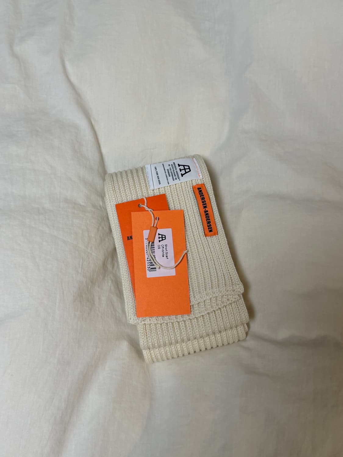 안데르센 숏 머플러 오프화이트 새상품 상품이미지1