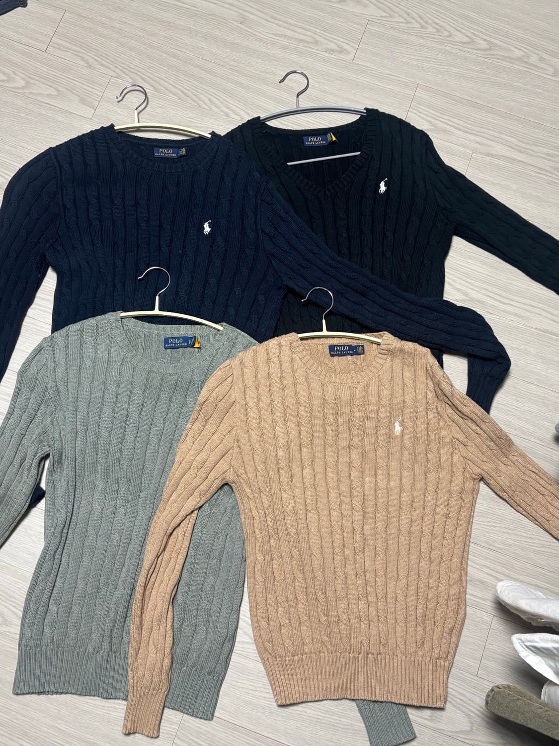 폴로 니트 상품이미지1