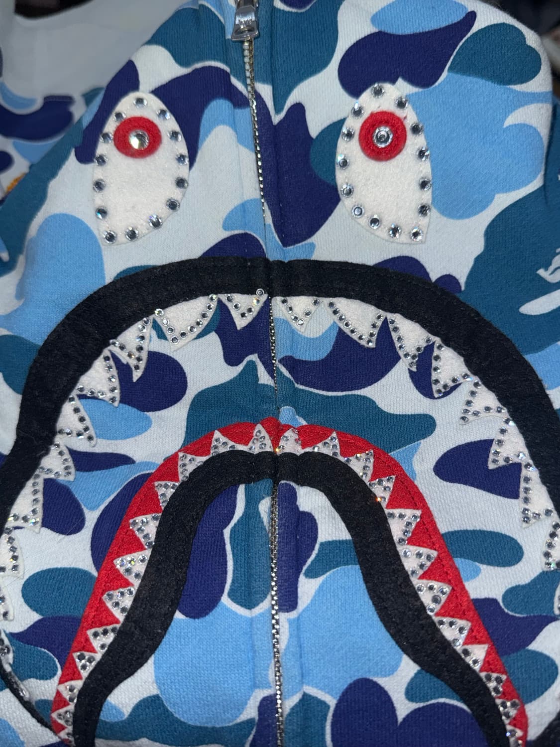 베이프 크리스탈 크롭 후드 집업 블루 상품이미지3