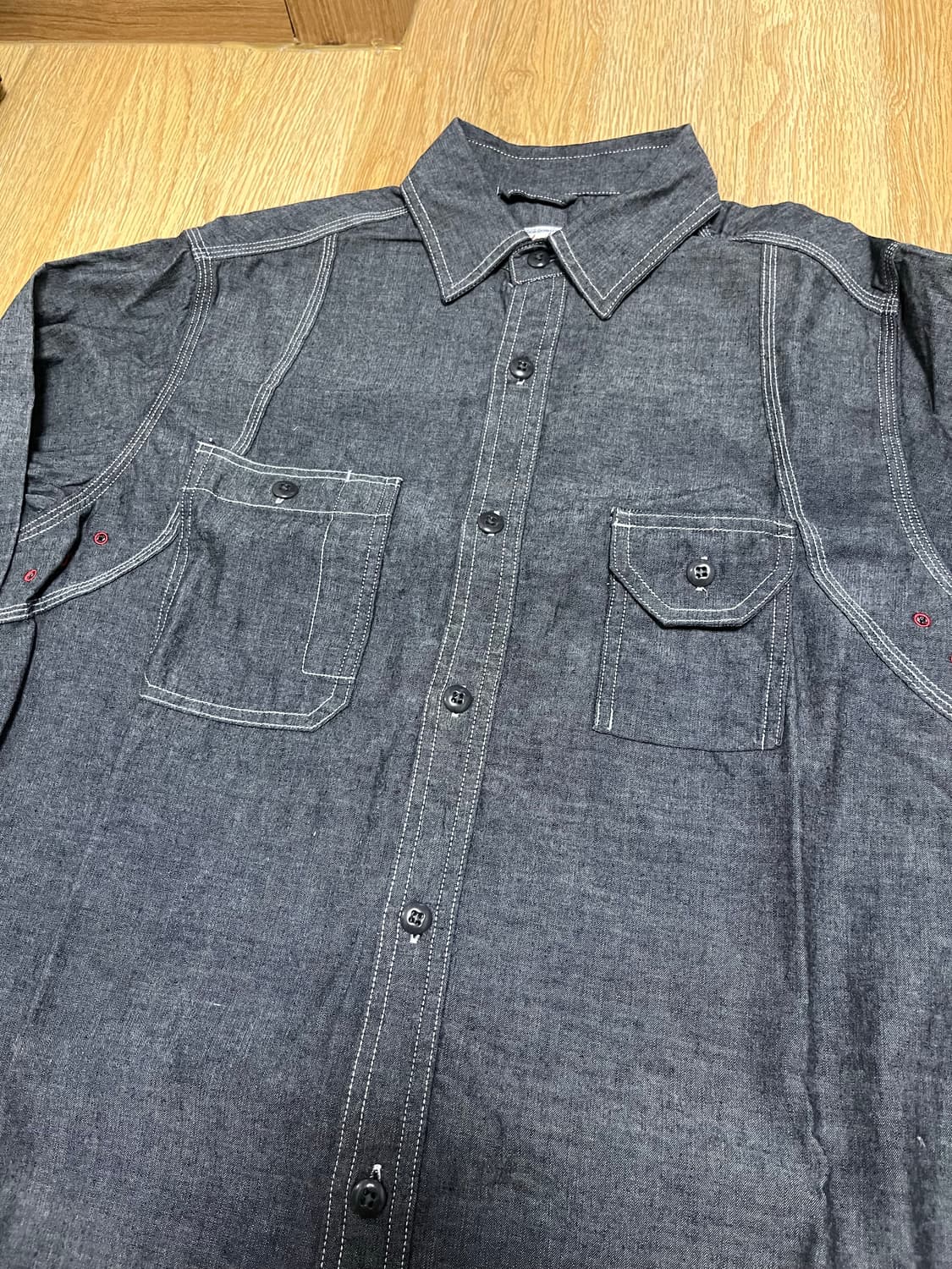 [새상품] 아웃스탠딩 트리플 스티치 샴브레이 셔츠 블랙 상품이미지3