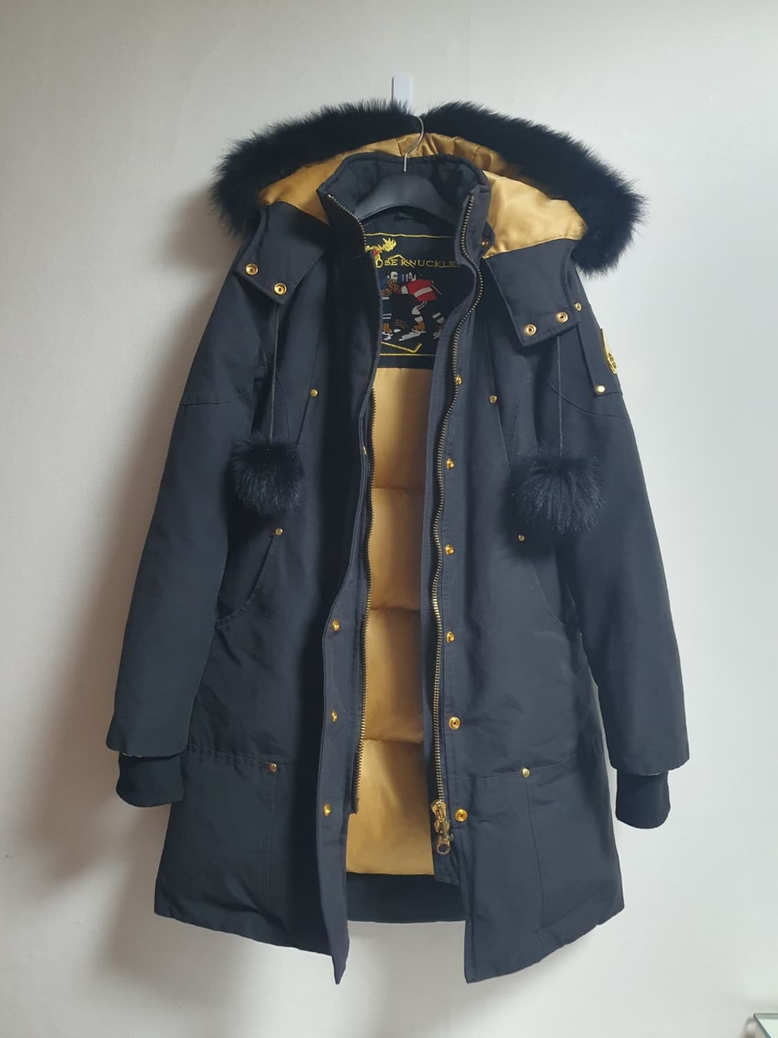 무스너클 패딩 골드 스털링 파카 블랙 폭스 퍼 블랙 슬림핏 M 상품이미지1