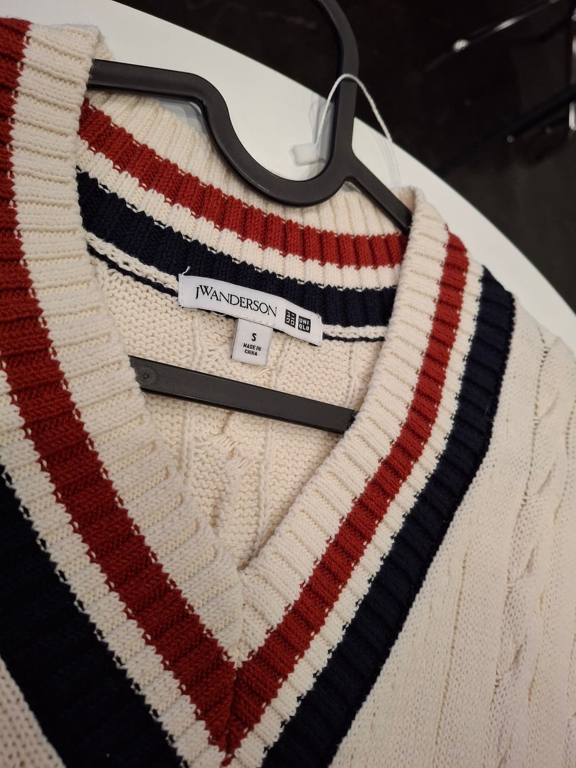(마지막특가) JW앤더슨×유니클로 콜라보 니트 베스트 S 상품이미지2