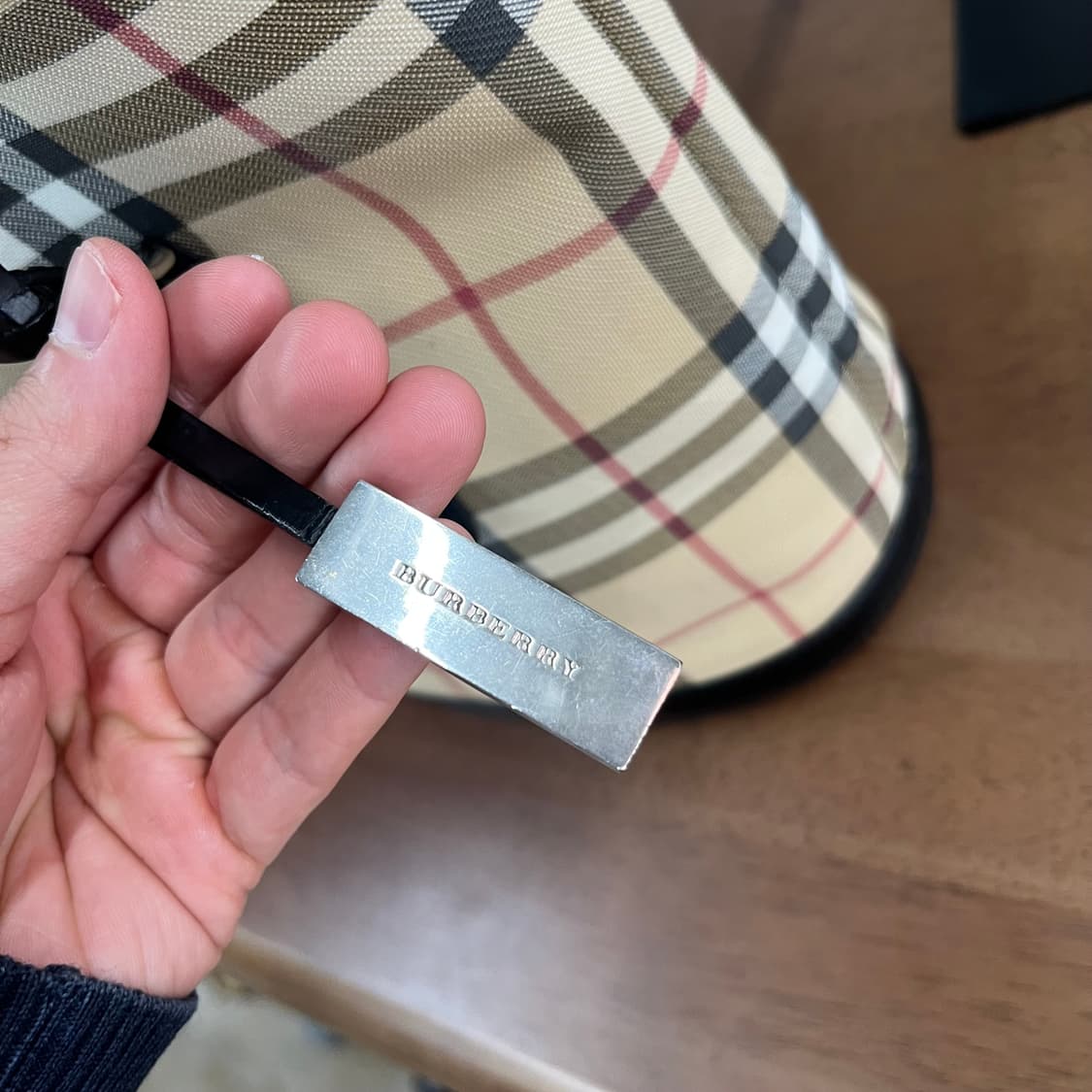 버버리 노바체크 버킷백 상품이미지6